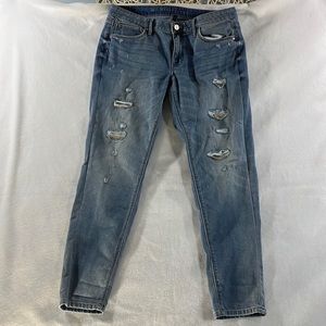 White House Black market girlfriend jeans